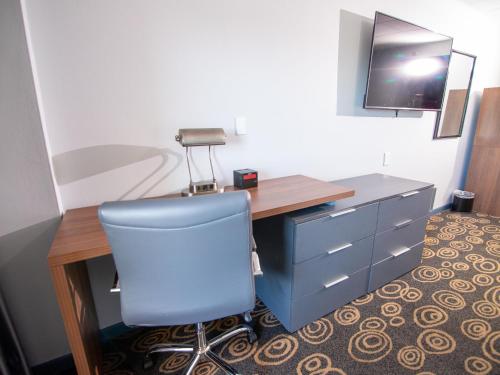 Regency Miami Airport - image 12