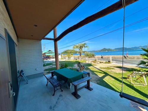 East Villa Shimanami Mukaishima seafront