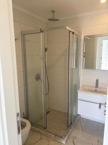 Zuhanyzó, Poseidon North Ciprus, Tatlisu in Kalavasos