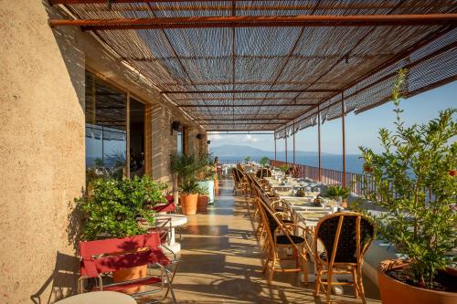 restavracija, Hôtel Mylos - Cargèse (Hotel Mylos - Cargese) in Cargese Town Center