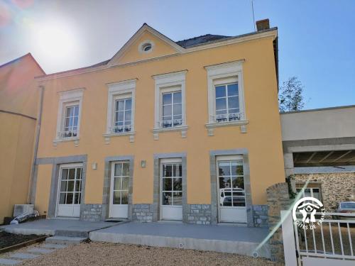 Gîte Le 47, 6 à 8 personnes (Gite Le 47, 6 a 8 personnes) in Louverne (Pays de la Loire)