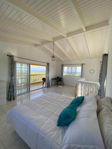 Bendishon Villa - 5 Bedroom Villa in Tera Kora