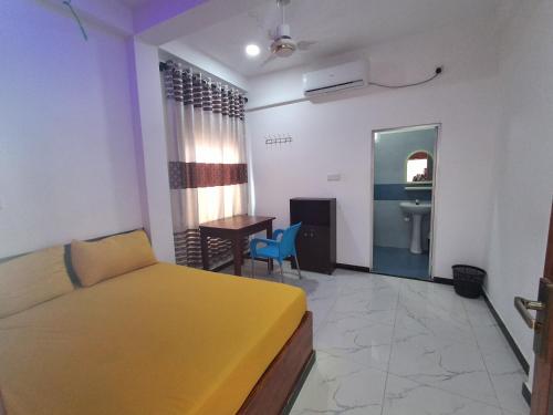 BEACH LIFE UPPUVELI - Trincomalee