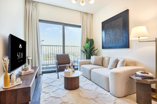 STAY BY LATINEM Luxury 1BR Holiday Home CB 0607 Near Burj Khalifa, Dubai (Foto 2)