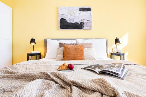 Prague Days - One-Bedroom Apartment with Smart TV and High-Speed Wi-Fi in Vinohrady - image 3