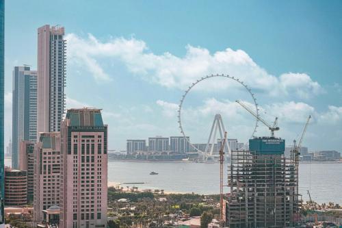 Amazing Palm View - Prime Location - Spacious