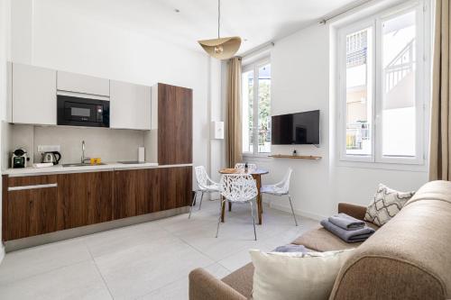 1-Bedroom Apartment Palais and Beach on foot
