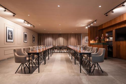 Longue vie Hotels - image 35