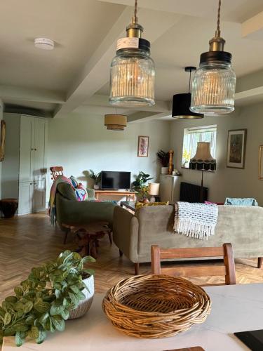 Spacious Forest Row Home by Ashdown Trails in 富里特羅