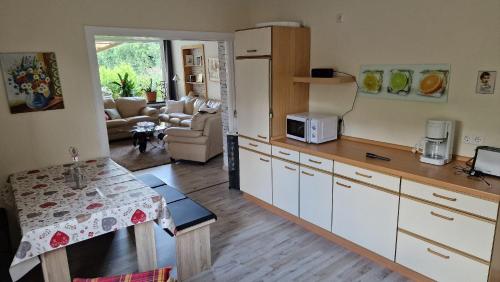 廚房, Ferienwohnung an der Sommerliede in 霍亨羅達