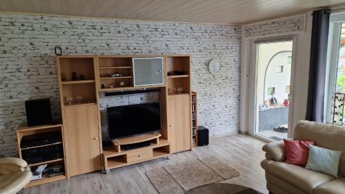 共用Lounge/電視區, Ferienwohnung an der Sommerliede in 霍亨羅達