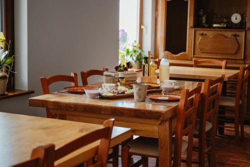 Toit ja joogid, Frešer Farm Accommodation (Freser Farm Accommodation) in Zgornja Polskava