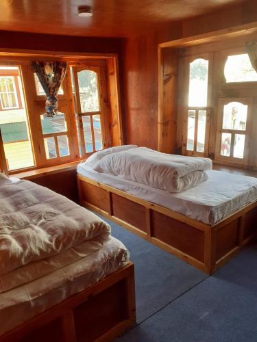 Tribeni Lodge Phakding in 팍딩