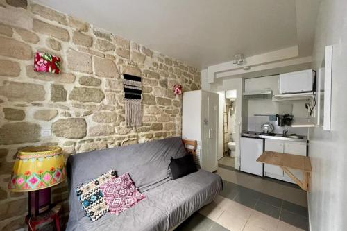 Camping - Paris -  - Charming bright studio near Montmartre - Image #0