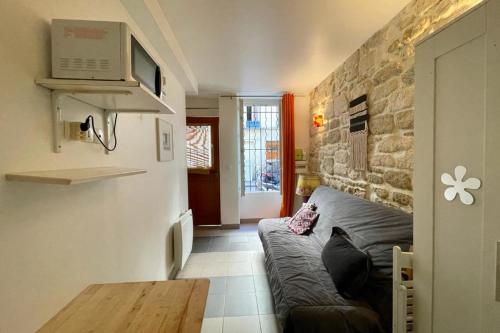 Camping - Paris -  - Charming bright studio near Montmartre - Image #1