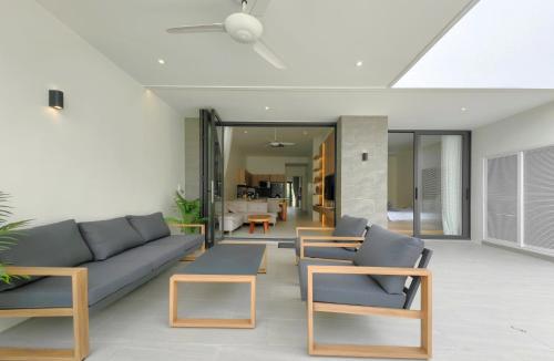 Phuket Luxury Pool Villa - Christina in プーケット