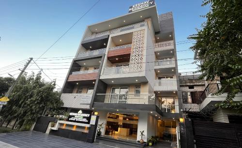 Hotel Keshav Residency - Medicity Gurugram, near Medanta Hospital