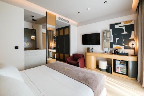 Double room, deluxe, partial sea view