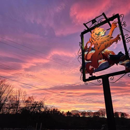 Red Lion Inn - image 10