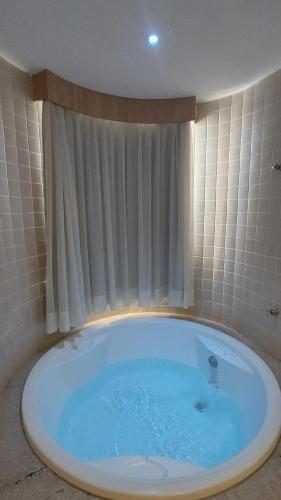 Apartamento de luxo com hidromassagem - Hot springs in Vila Olegario