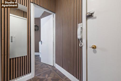 Lively Soho Studios and 2 Bedroom In the Heart of Londons Nightlife No Lift GSG - image 13