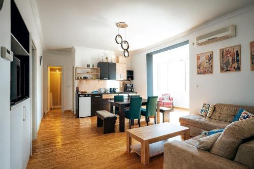 Spacious 3BDR Central apartment near Terazije & BW