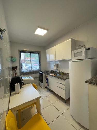kuhinja, Apartamento com vista para as montanhas e natureza in Gloria