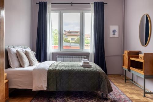 Retro-Chic 1BR Apartment next to Vasil Levski Blvd by Flat Mаnager, Sofia (Foto 3)