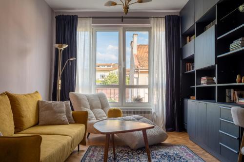 Retro-Chic 1BR Apartment next to Vasil Levski Blvd by Flat Mаnager, Sofia (Foto 6)