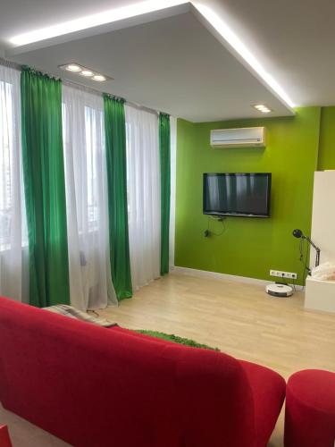 Designer studio with a view of the right bank, Kiev (foto 10)