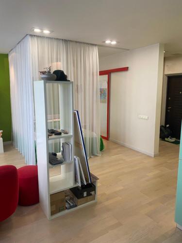 Designer studio with a view of the right bank, Kiev (foto 8)