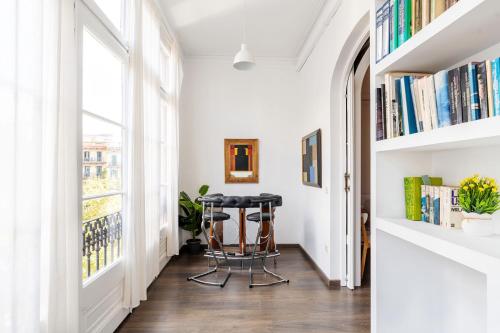 Apartamento Premium 5 Hab - 4 Baños- Balcón a Gran Vía - Grupos hasta 12 - Passeig Gràcia 8 min, Barcelona (foto 11)