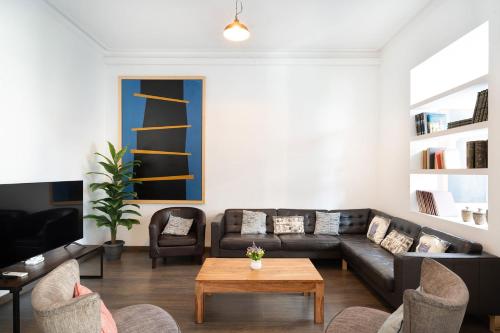 Apartamento Premium 5 Hab - 4 Baños- Balcón a Gran Vía - Grupos hasta 12 - Passeig Gràcia 8 min, Barcelona (foto 4)