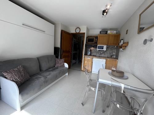 NOUVEAU LOUVETEAUX 3 - Studio avec terrasse et vue montagnes - Garage - image 3