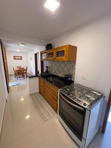 Casa com varanda, ar condicionado pet friendly in ปรายา ซาโก ดา กาเปลา