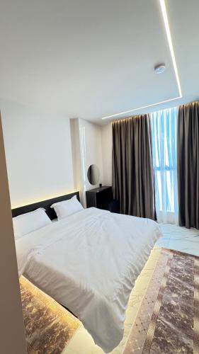 VV Luxe in คาชาร์