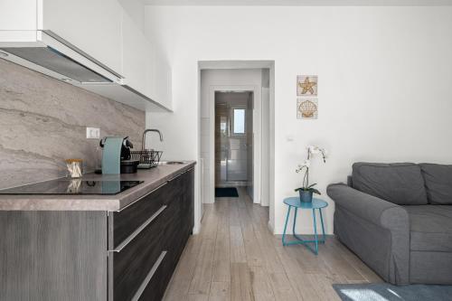 مطبخ, Villa Casa Lilium, a charming holiday apartment 6km near the sea in Santalezi