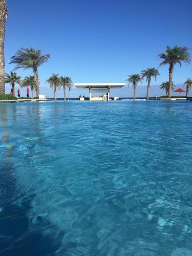 Dawn Beach JW Marriott in オイスター ポンド