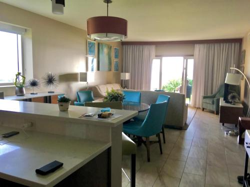 Dawn Beach JW Marriott in オイスター ポンド