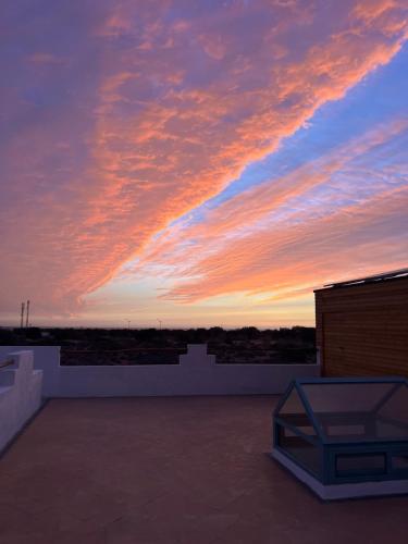 Skats, Turquoise Brick Surf House in Sidi Kaouki