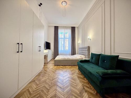 Cris & Ema Luxury Downtown Apartment, Arad
