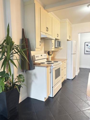 ห้องครัว, Tackle Box Retreat in นาปานี