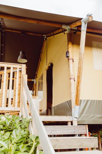 Fellowlodge safaritent luxe Woltzdal – khách sạn tại Hosingen