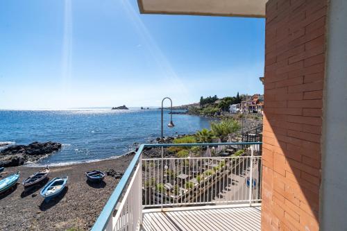 สภาพแวดล้อมโดยรอบ, Casa Palota in อชีเรอาเล