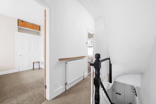 Three Bedroom House by Brookland Stays Serviced Accommodation Short Lets Manchester with Free WiFi, Manchester (fotografie 5)