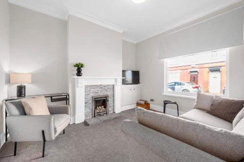 Three Bedroom House by Brookland Stays Serviced Accommodation Short Lets Manchester with Free WiFi, Manchester (fotografie 3)