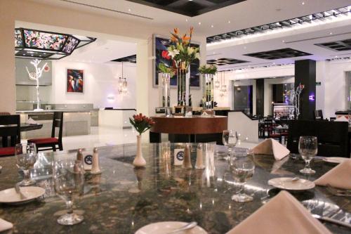 76113314 HS HOTSSON Hotel Leon