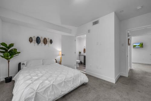 Amazing, Spacious Unit, Heart LA in Los Angeles, USA