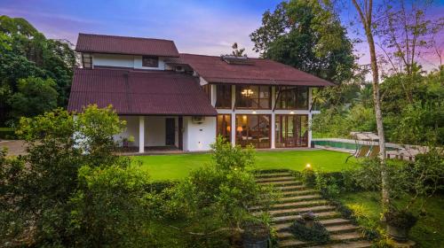 Clara Villas Amithirigala in Hanwella
