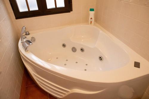 Los Soportales-Casa historica siglo XVI a 20 minutos de Puy du Fou in Orgaz